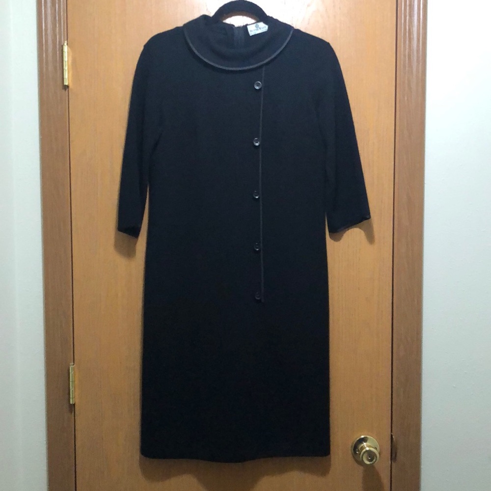 Black Butte Knit Vintage 1960s Jackie O Style Dress